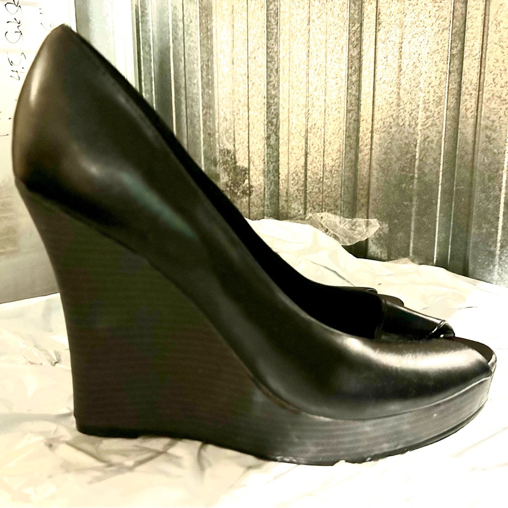 Elegant Black Wedge Heels